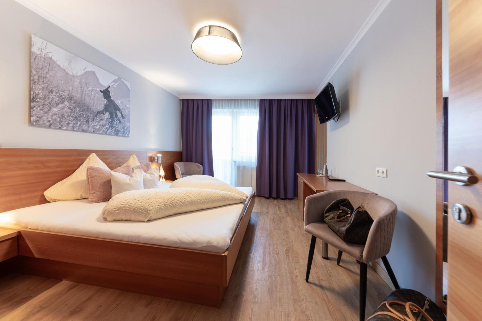 Pension St.Lukas Pfunds Exterior foto